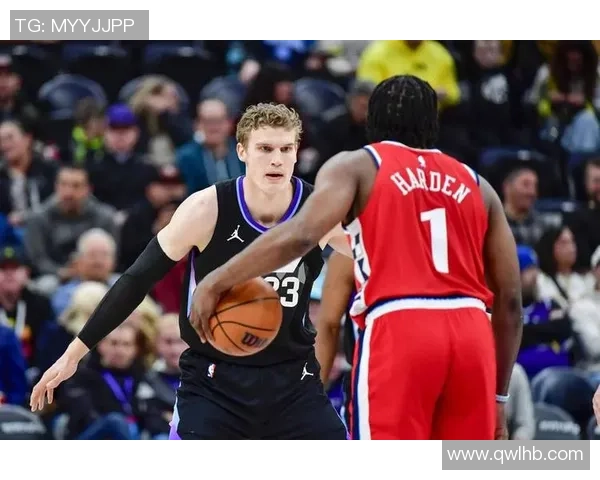 爵士迎战快船首发阵容三大内线搭配乔治米哈伊柳克强化攻防